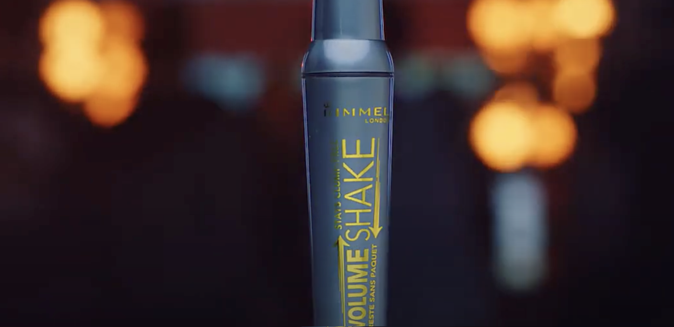 Тушь Rimmel Volume Shake крупным планом